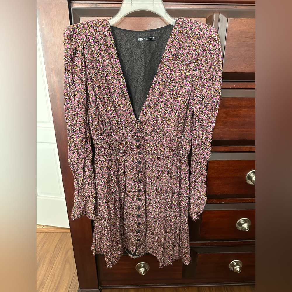 Zara Women's Medium Long Sleeve Pink Floral Mini Dress V-neck Feminine Romantic